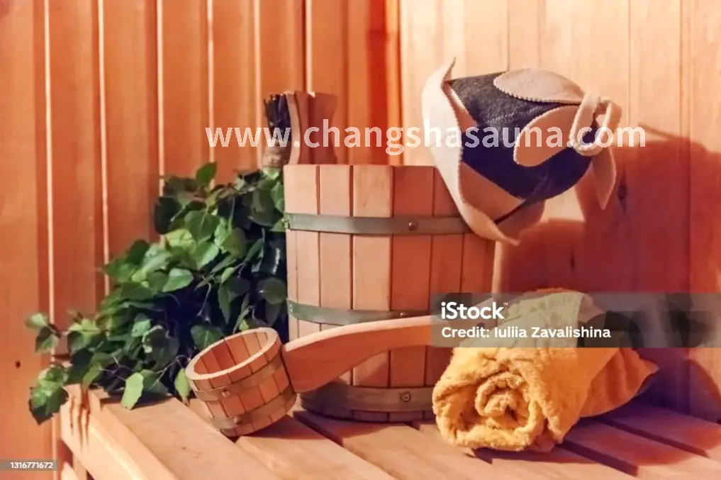 汗蒸后精神焕发的顾客